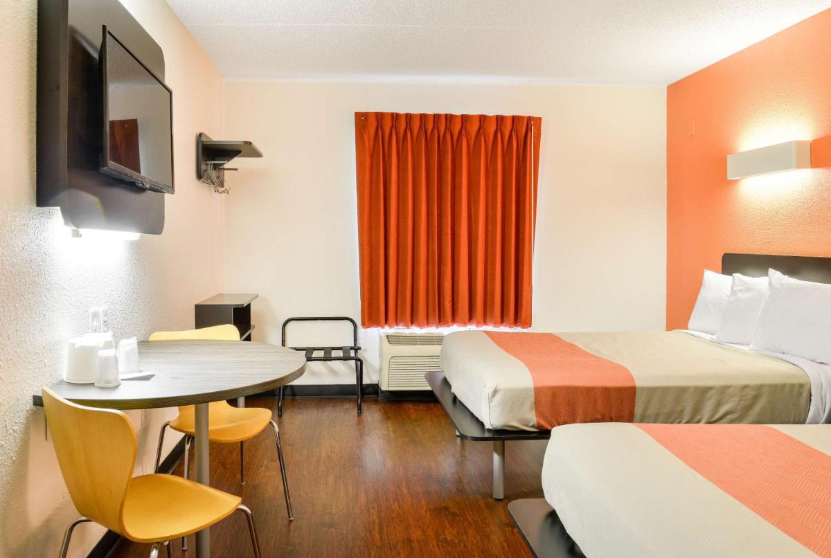 Motel 6-Toledo, OH - Housity