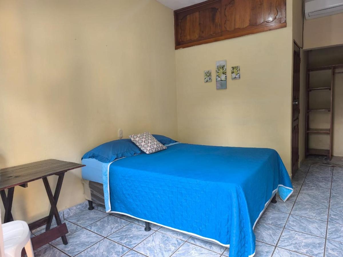Hotel y Restaurante Casa Jardines - Housity