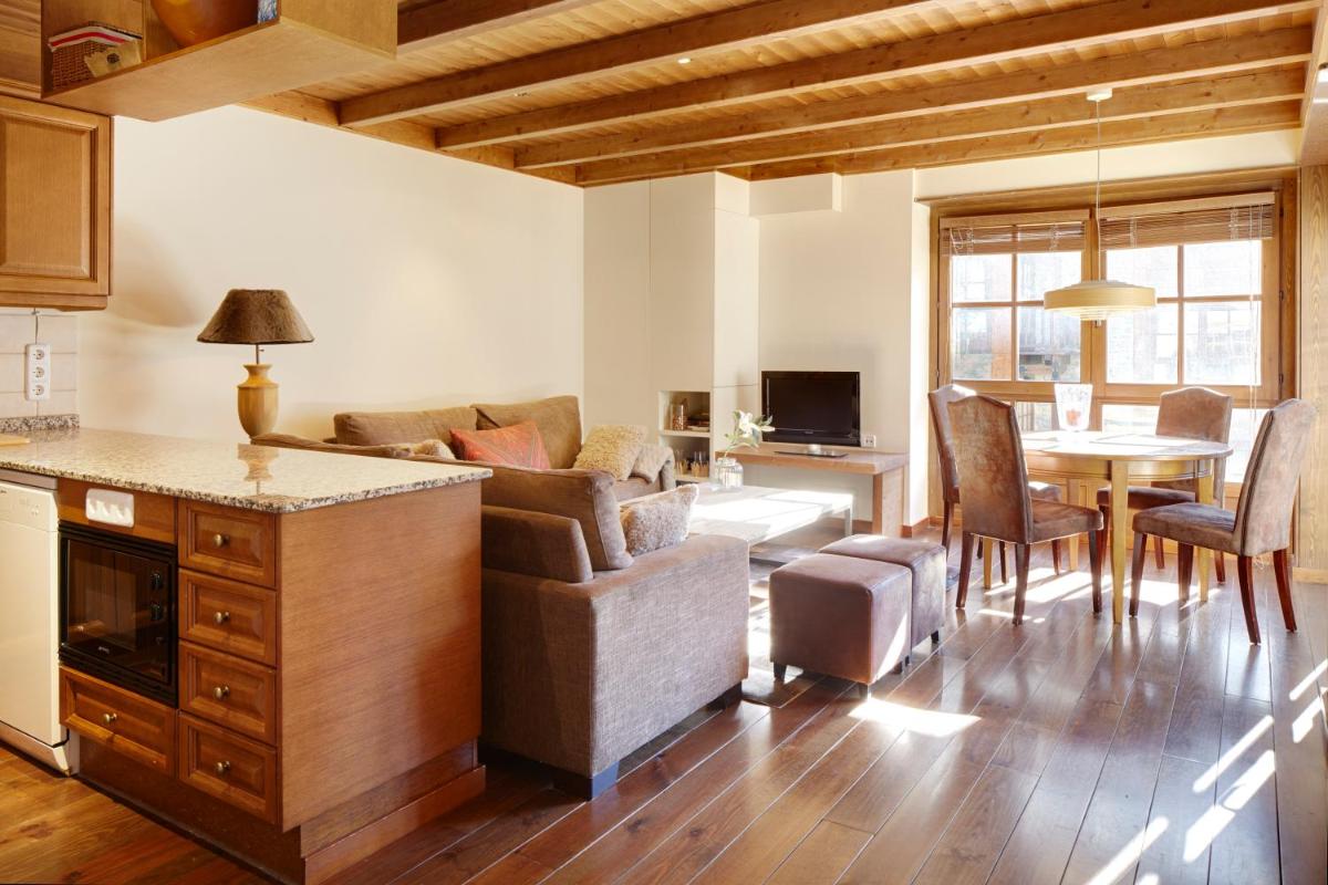 Val de Ruda Luxe 27 by FeelFree Rentals - Housity