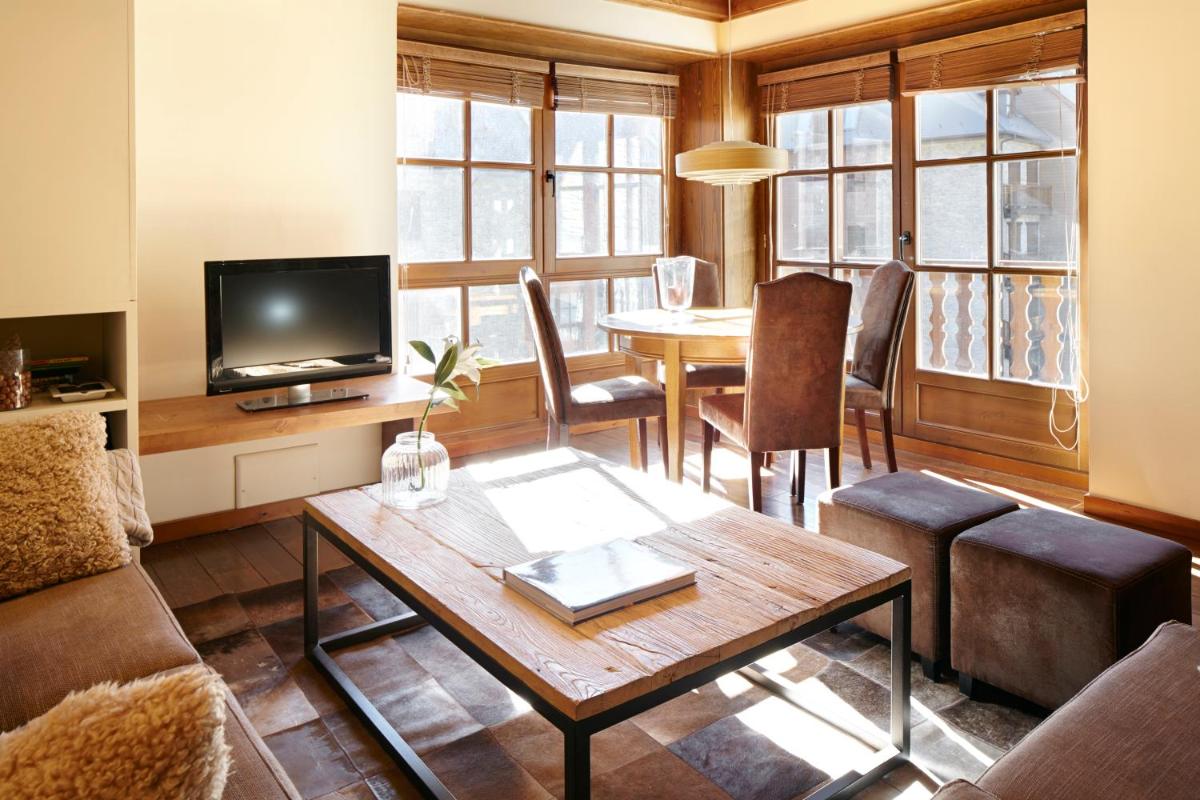 Val de Ruda Luxe 27 by FeelFree Rentals - Housity