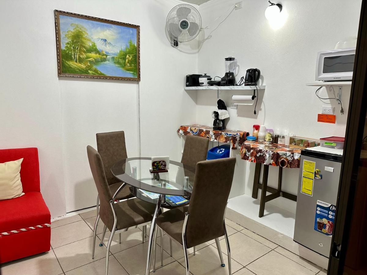 Private bedroom 10 minutes from the SJO airport - Housity