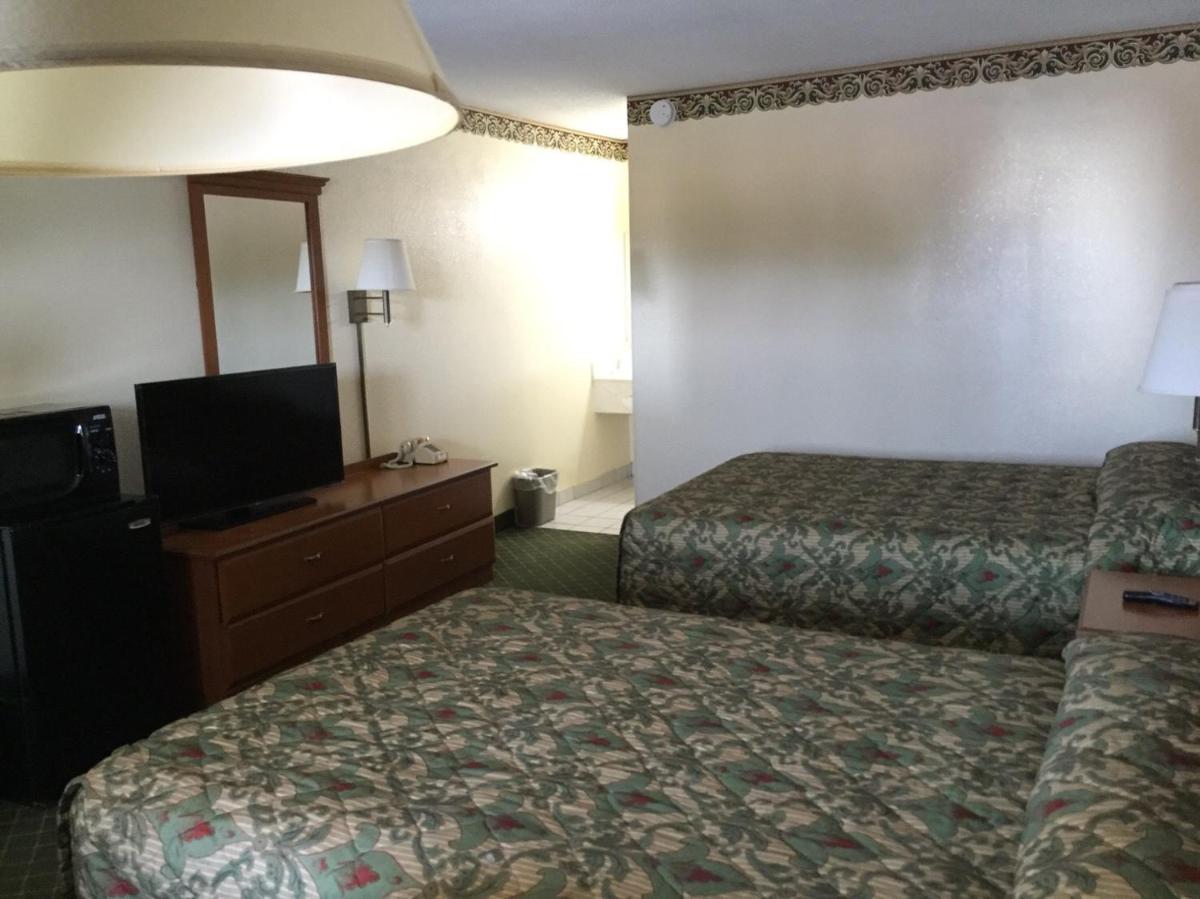 Economy Inn Dillon - Housity