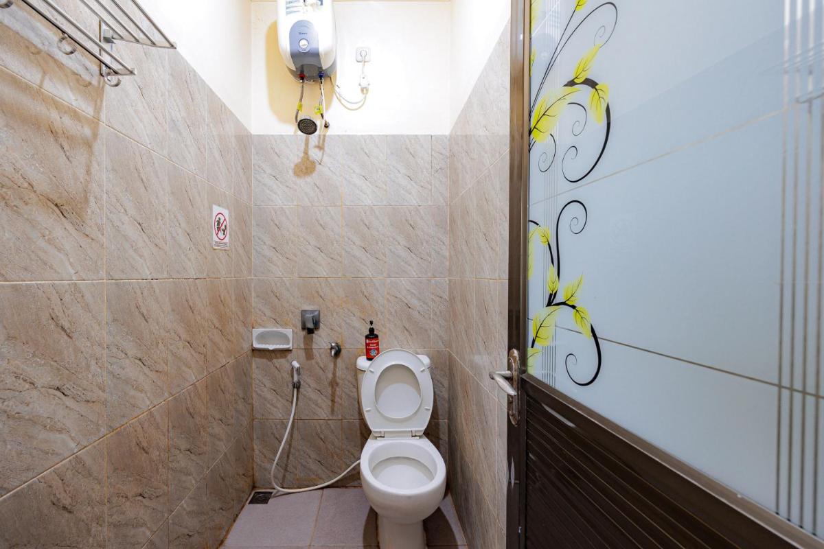 RedDoorz near Exit Toll Sirkuit Sentul - Hizvo