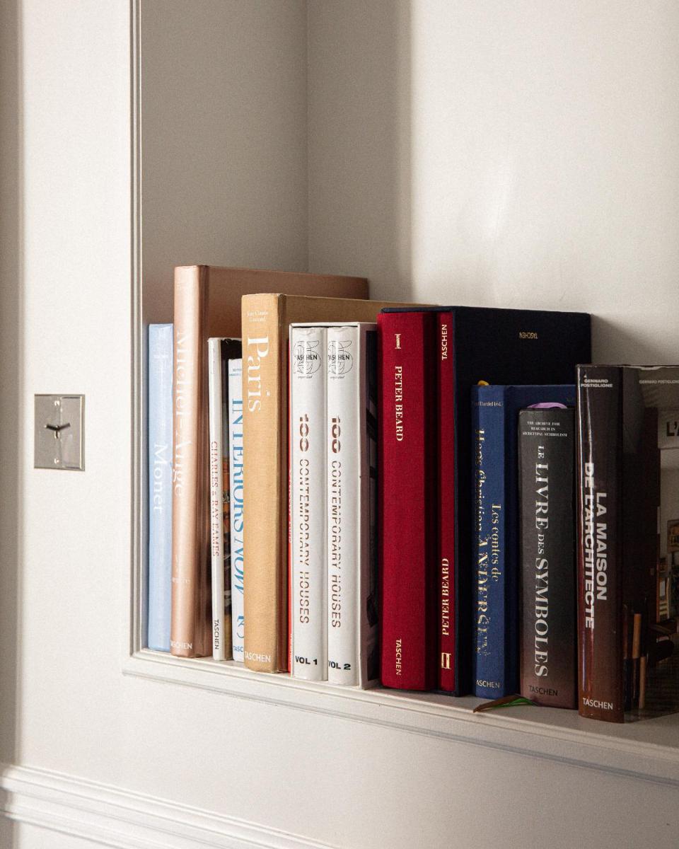 Bibliothèque dans l'hôtel