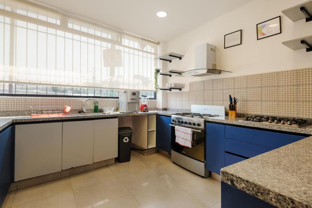 Colmena Hotel CDMX Suites Roma - Housity