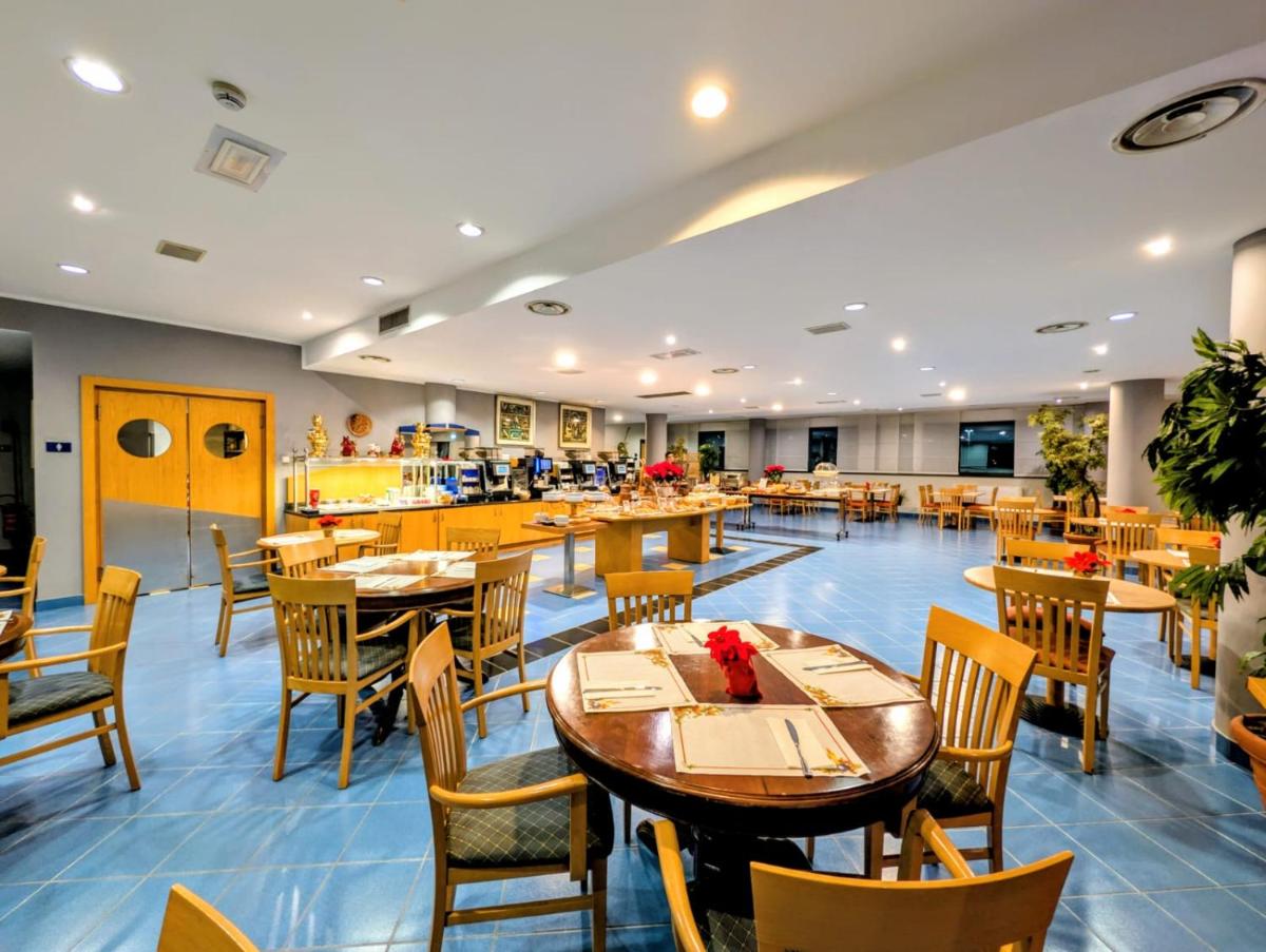 Hotel Express Aosta East - Housity