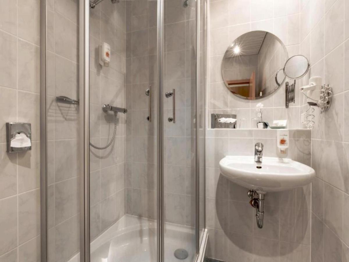Ein Badezimmer in der Unterkunft Kaiserhof Feldberg by Belvilla Resorts