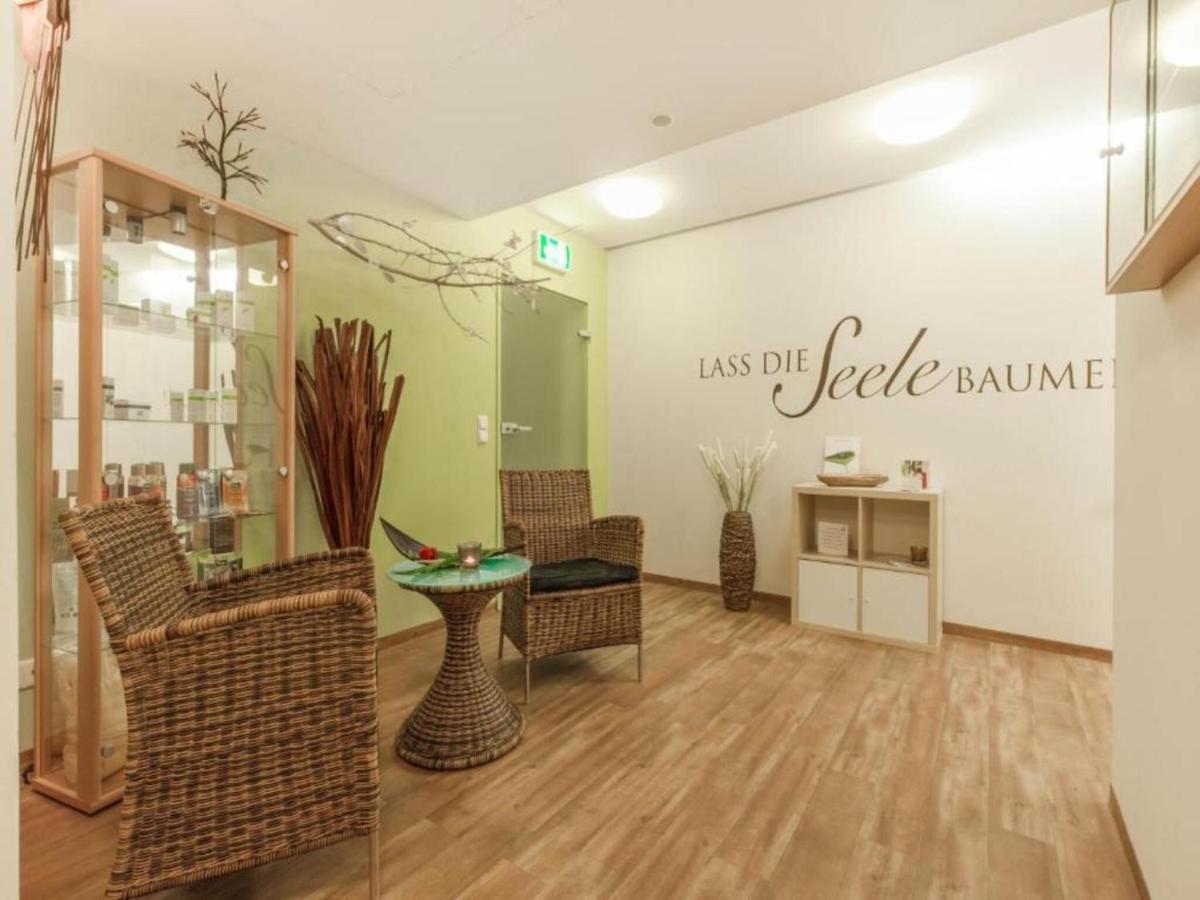 Ein Sitzbereich in der Unterkunft Kaiserhof Feldberg by Belvilla Resorts