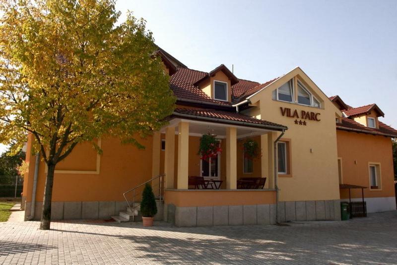 Villa Parc - Housity