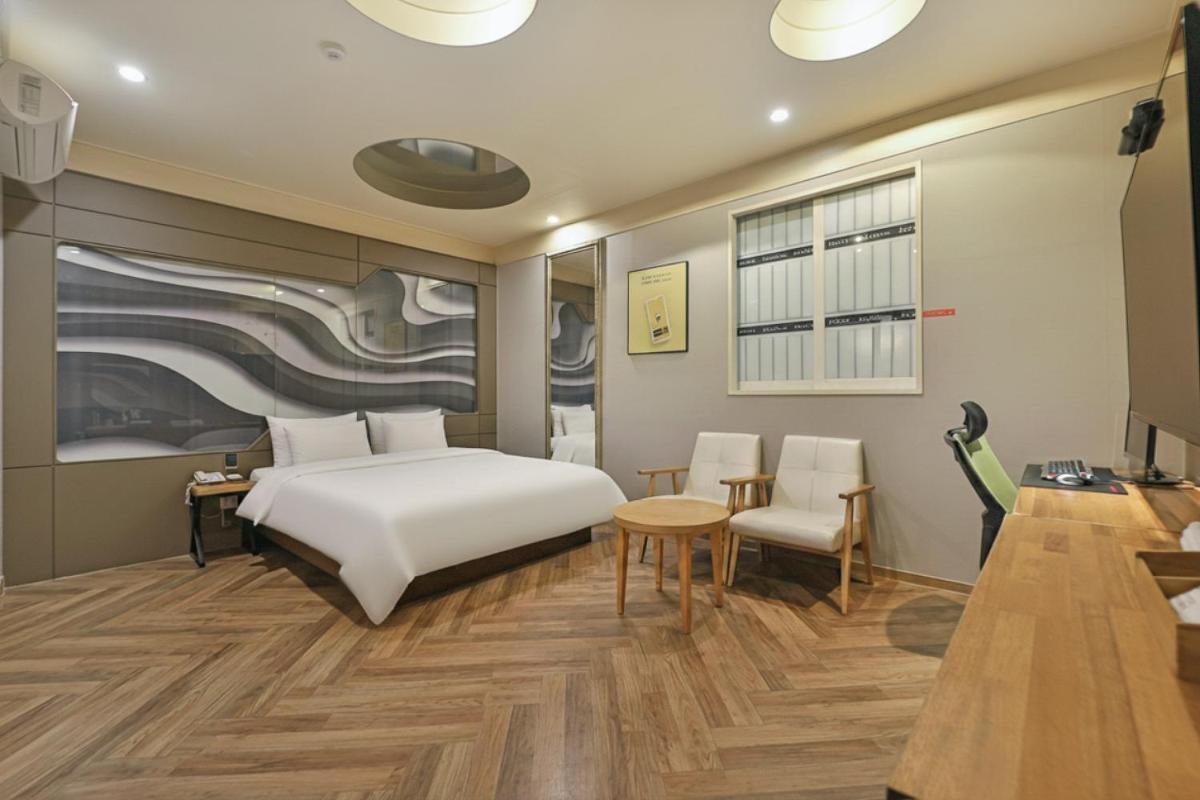 Palace Hotel - Housity