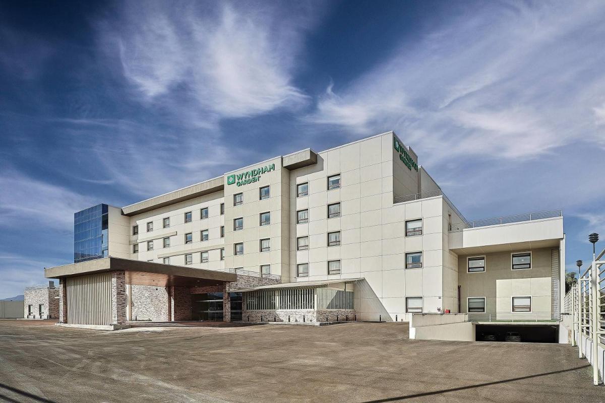 Wyndham Garden Saltillo - Housity