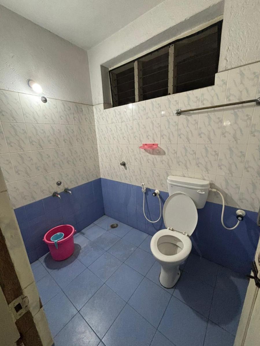 Vinayaka Deluxe Lodge - Housity