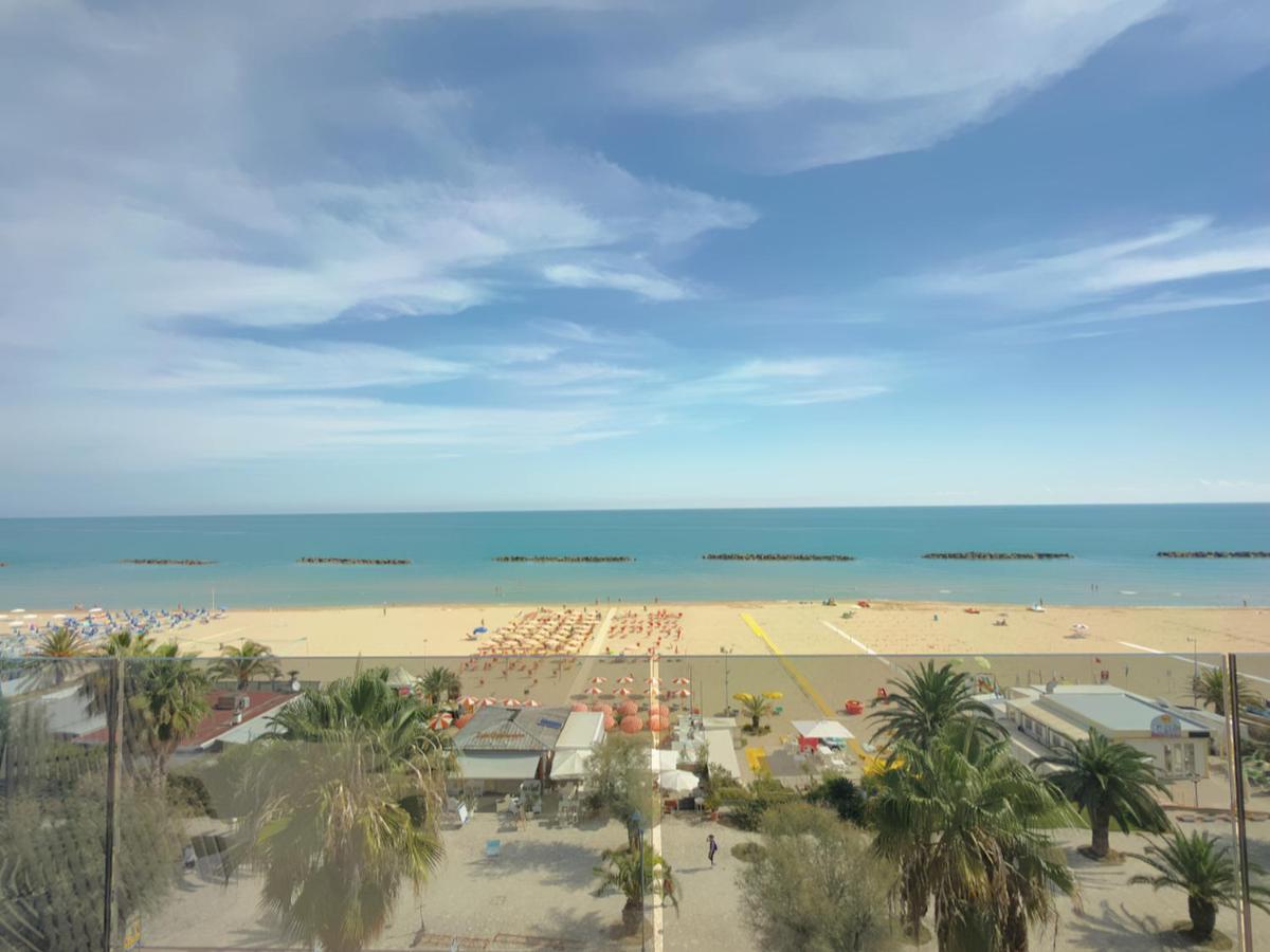 Hotel Continental - Housity