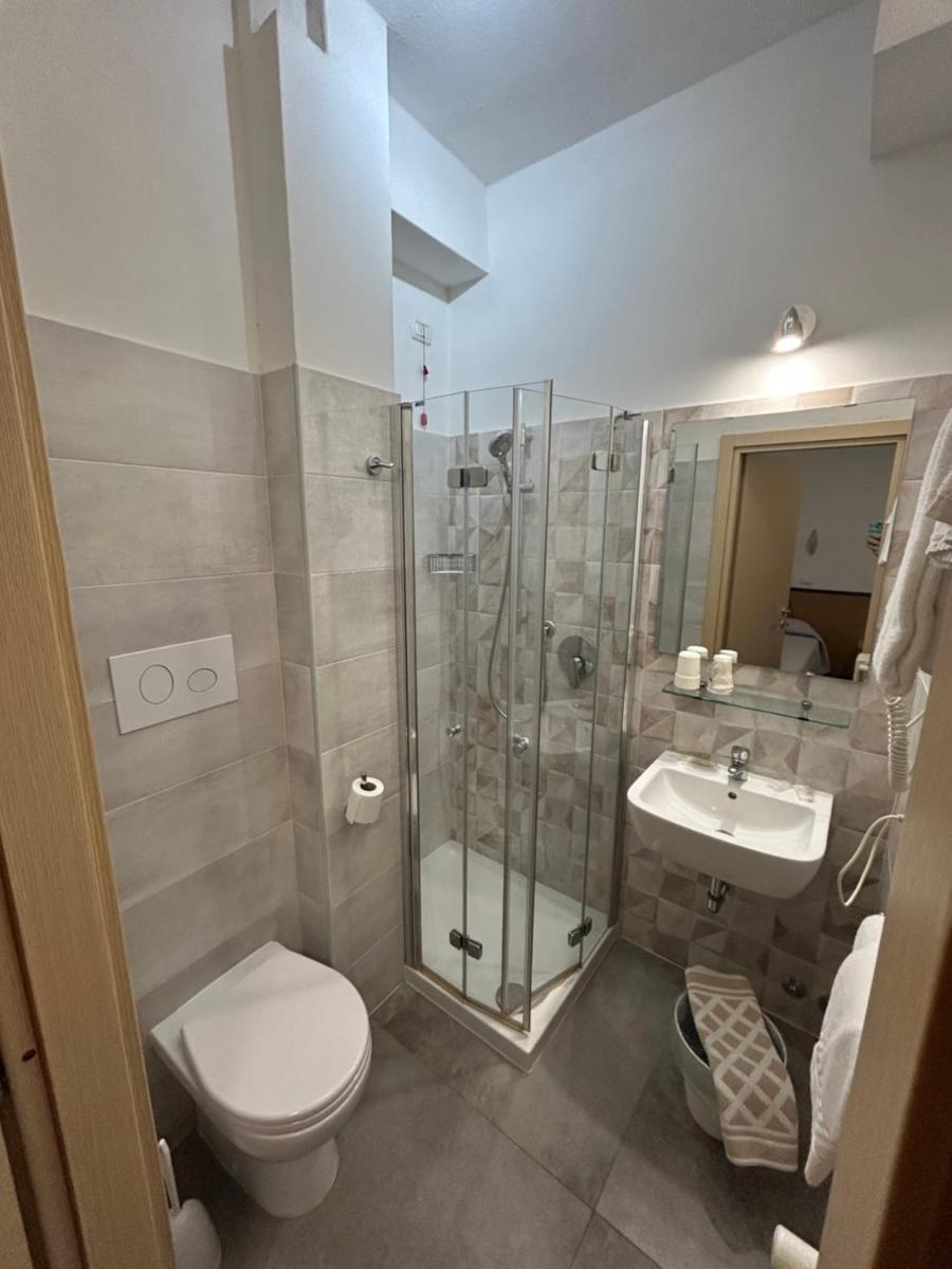 Hotel Marchina - Housity