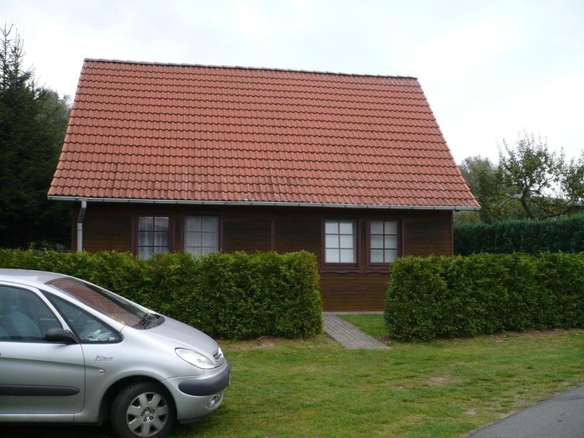 Apartment für 4 Personen in Nossentiner Hütte by Interhome - Housity