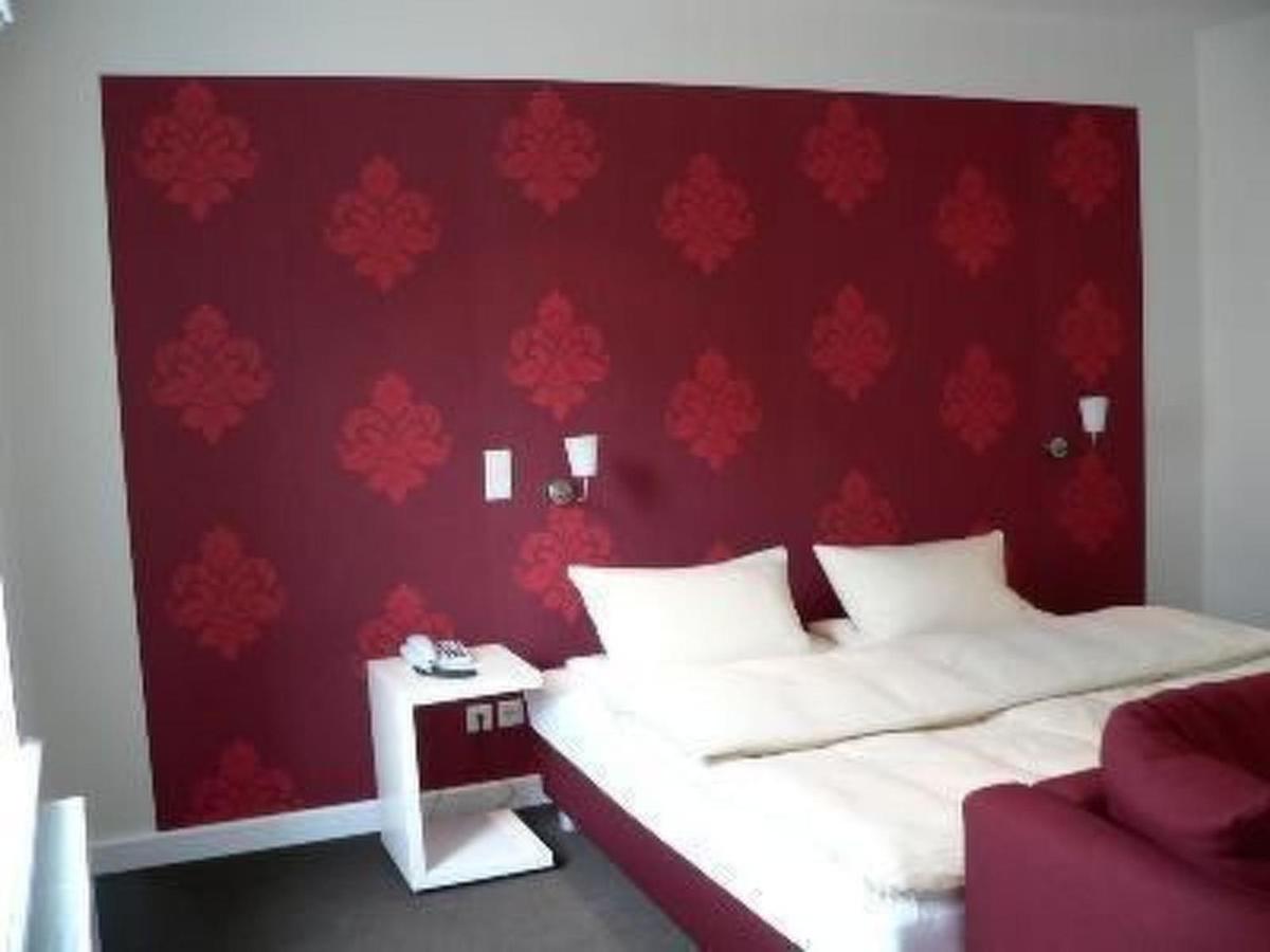 Apartment Apartment im Hotel Insel Pension in Niebüll by Interhome - Housity