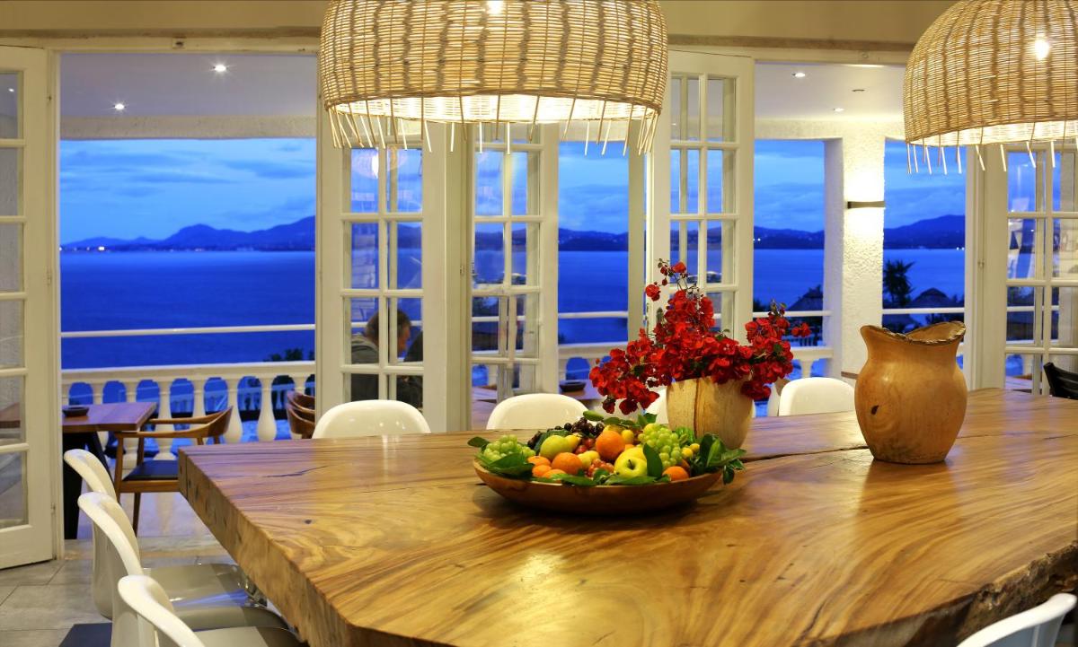 Pantokrator Hotel - Housity