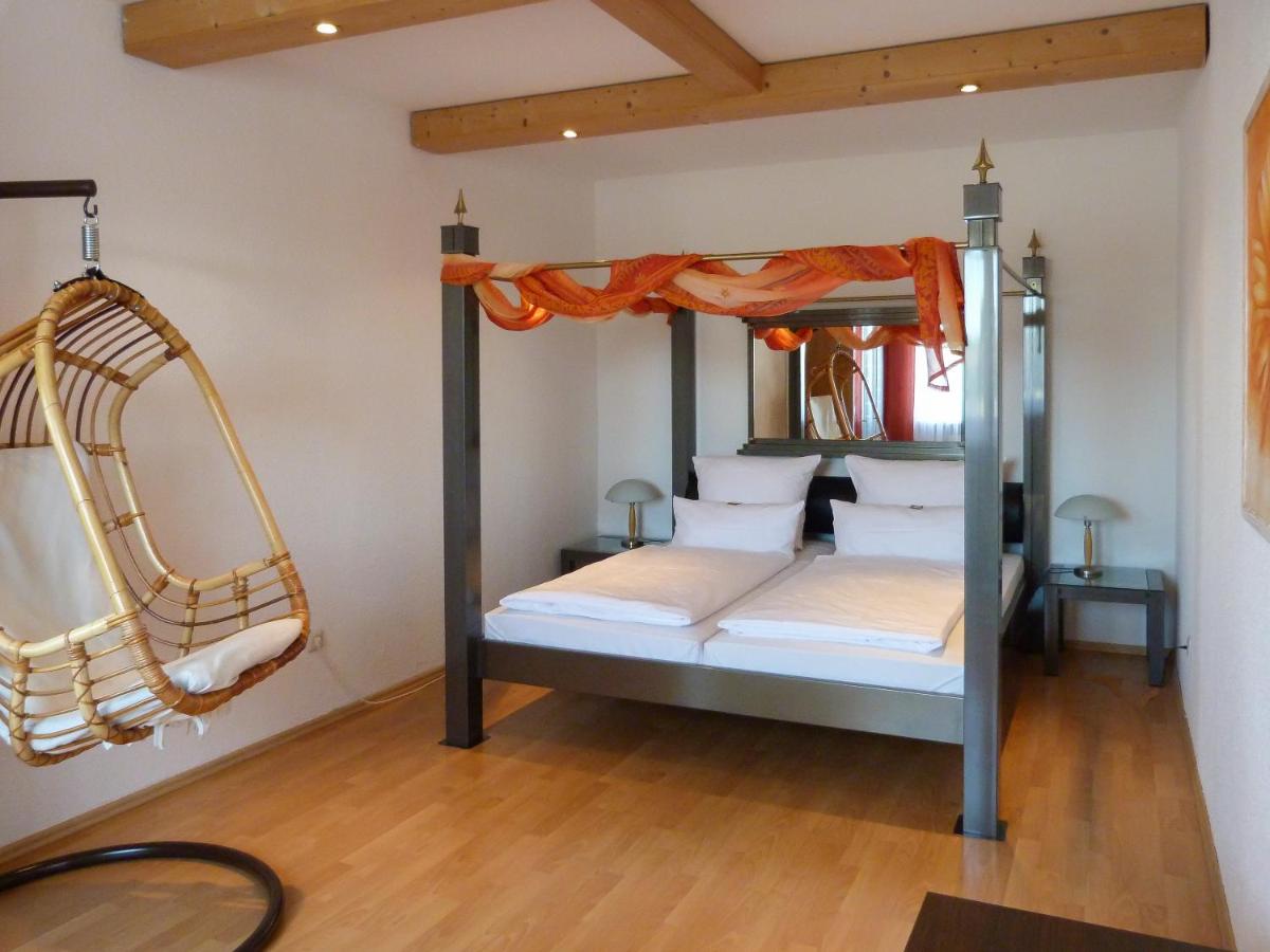 City Hotel - Housity