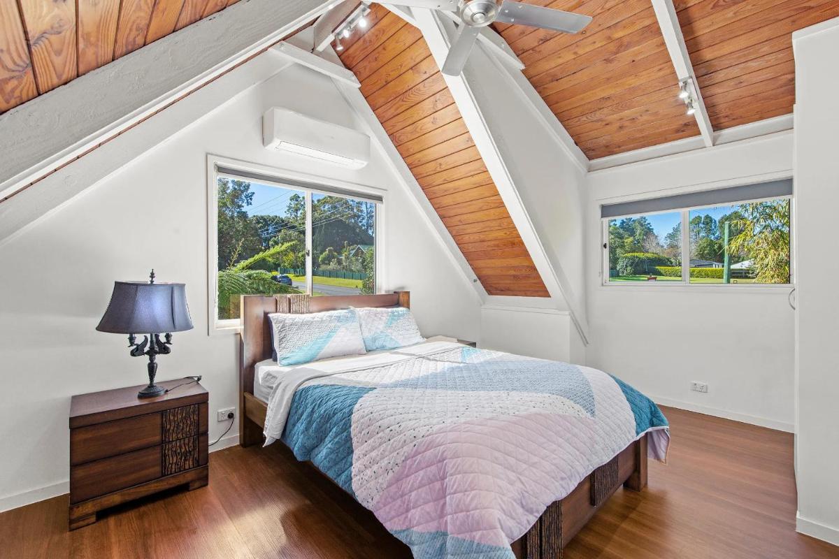 Quiet, cozy and calm 3 bedroom house. - Housity