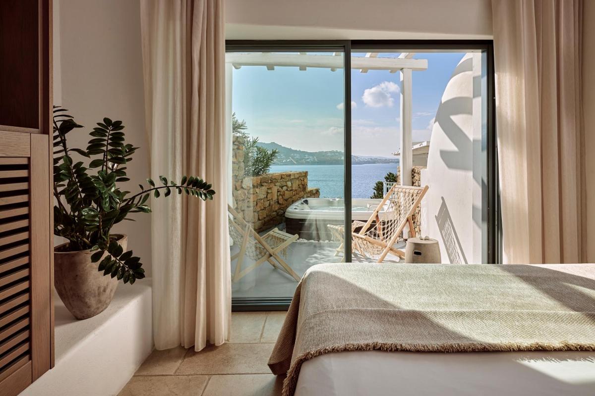 Hotel Adonis - Housity