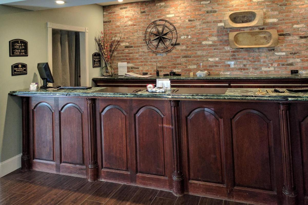 The Century House, Ascend Hotel Collection - Housity