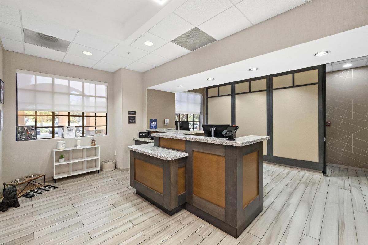 Homewood Suites Lancaster - Housity