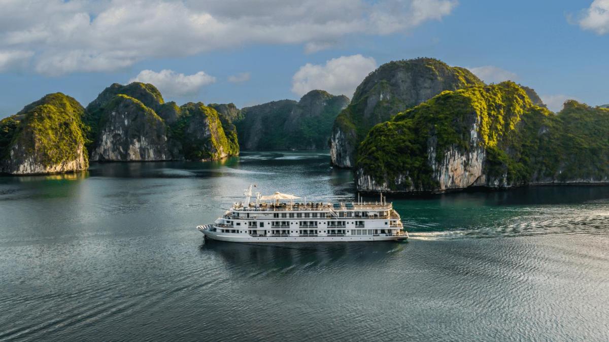 Ambassador Signature Cruise - Lan Ha Bay - Housity