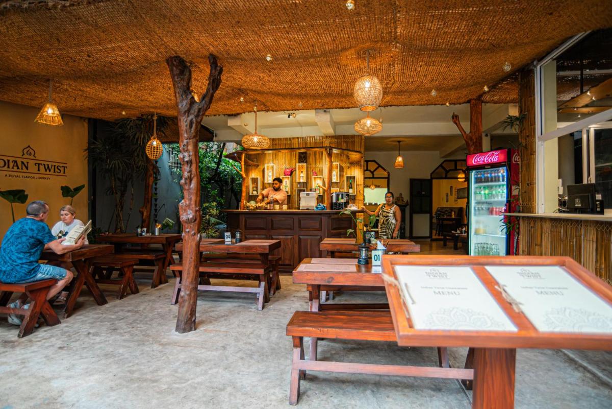 Prime Time Hotel - Hizvo