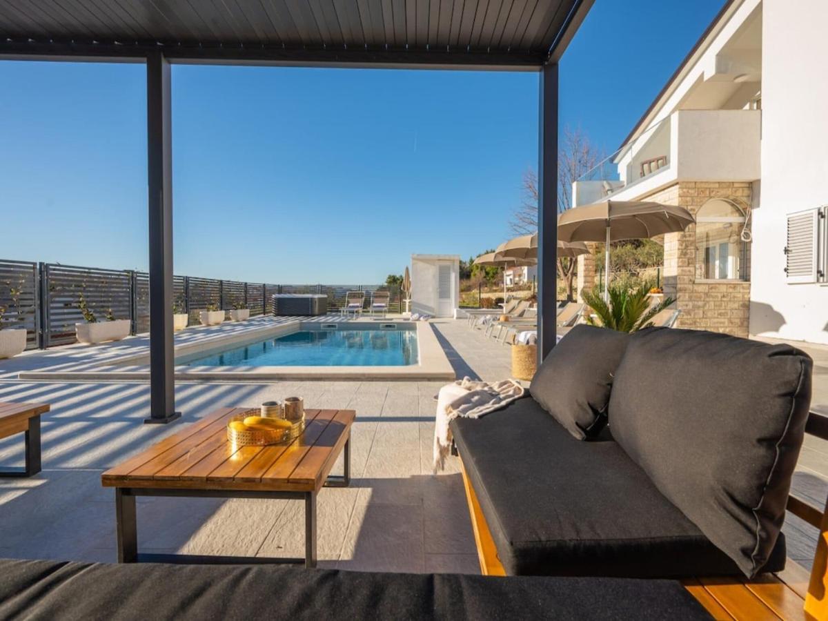 Family Holiday Home in Tugare - Housity