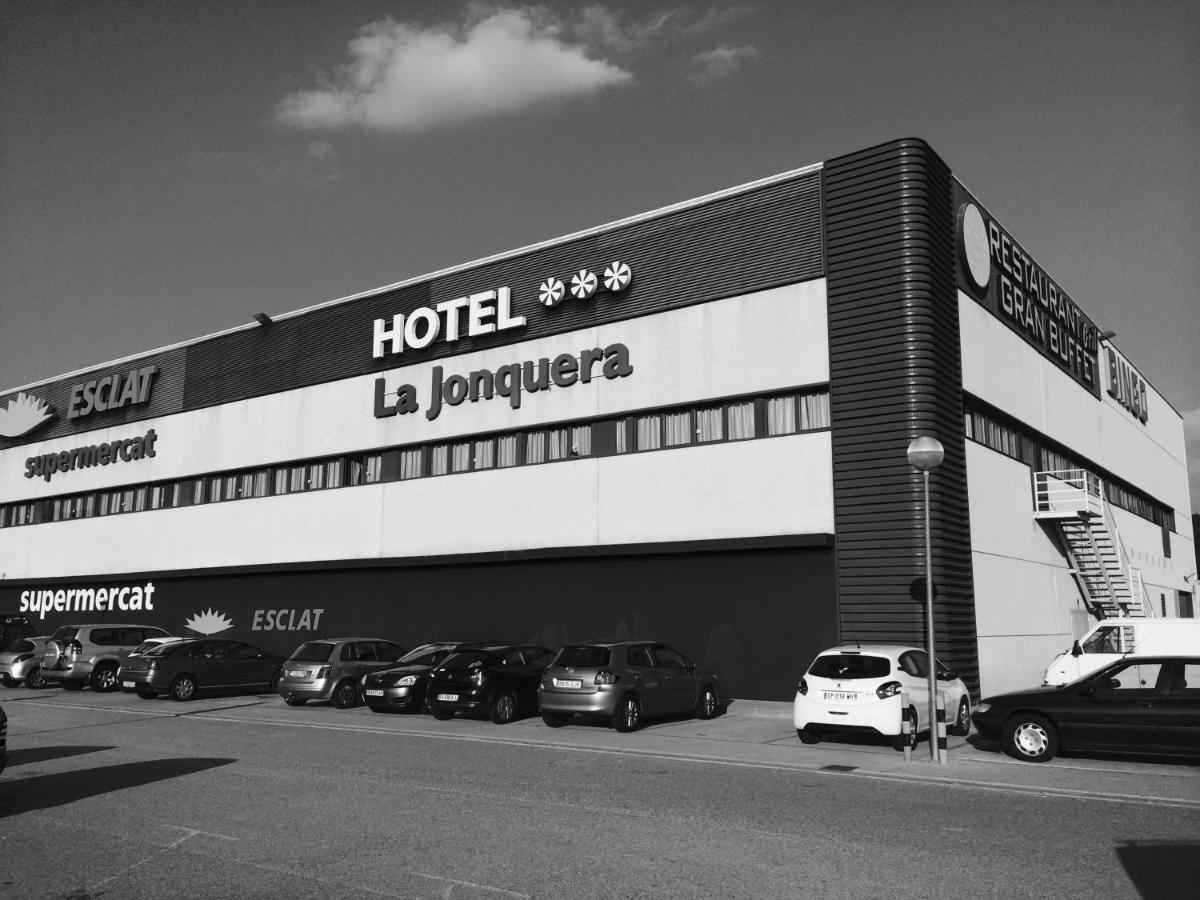 Hotel Jonquera - Housity