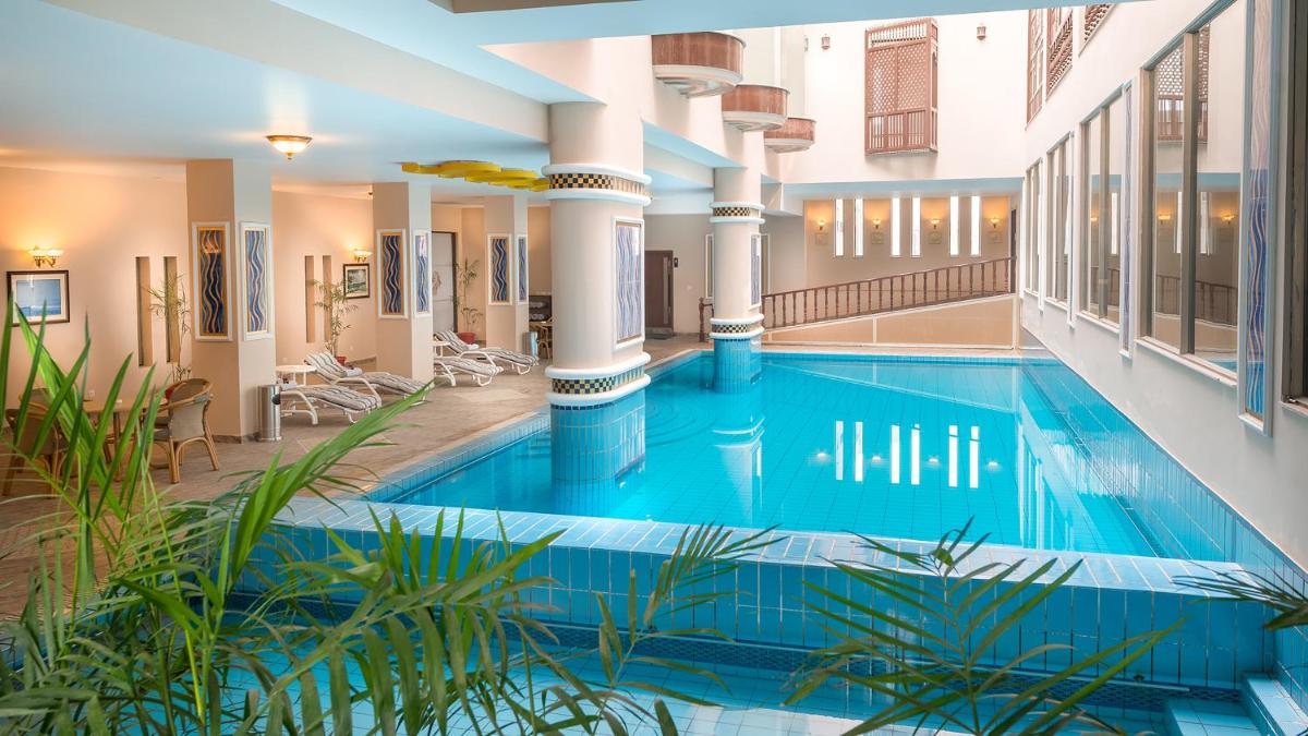 Luxus Grand Hotel - Housity