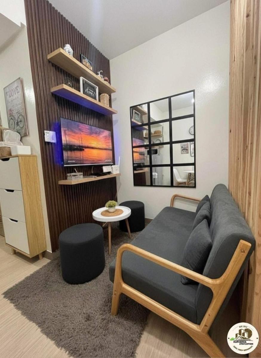 Euphoria Staycation at SMDC Trees Residences - Housity