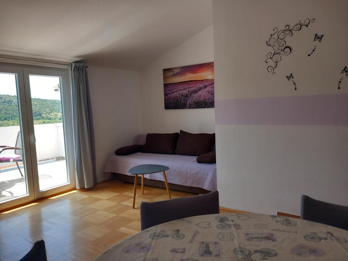 Apartments Mira - Housity