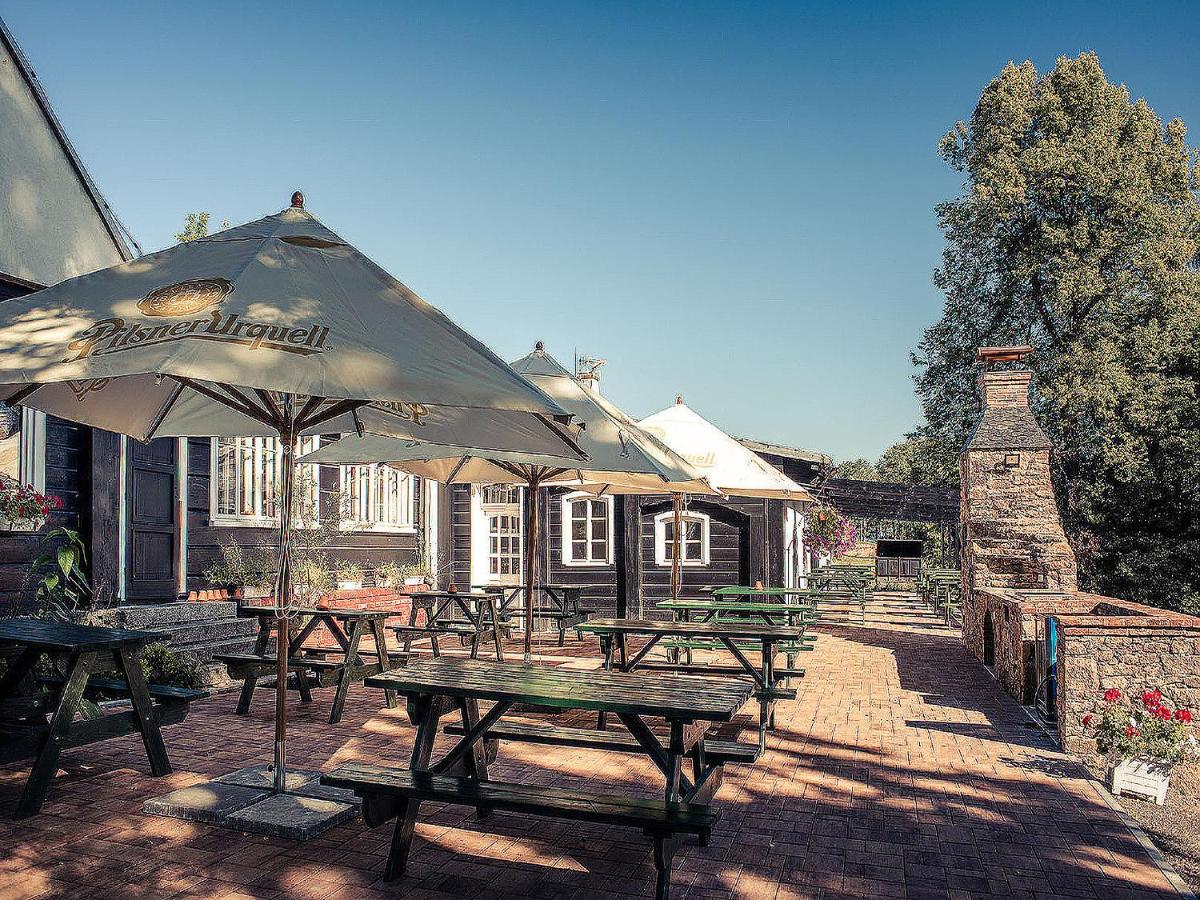 Pension Dymník - Housity