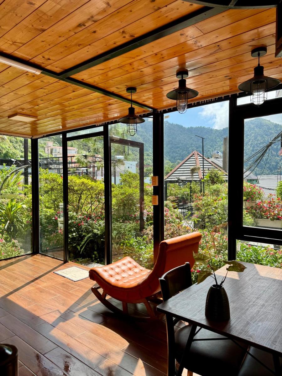Bách Xanh House. Nhà Gác Lửng - Housity