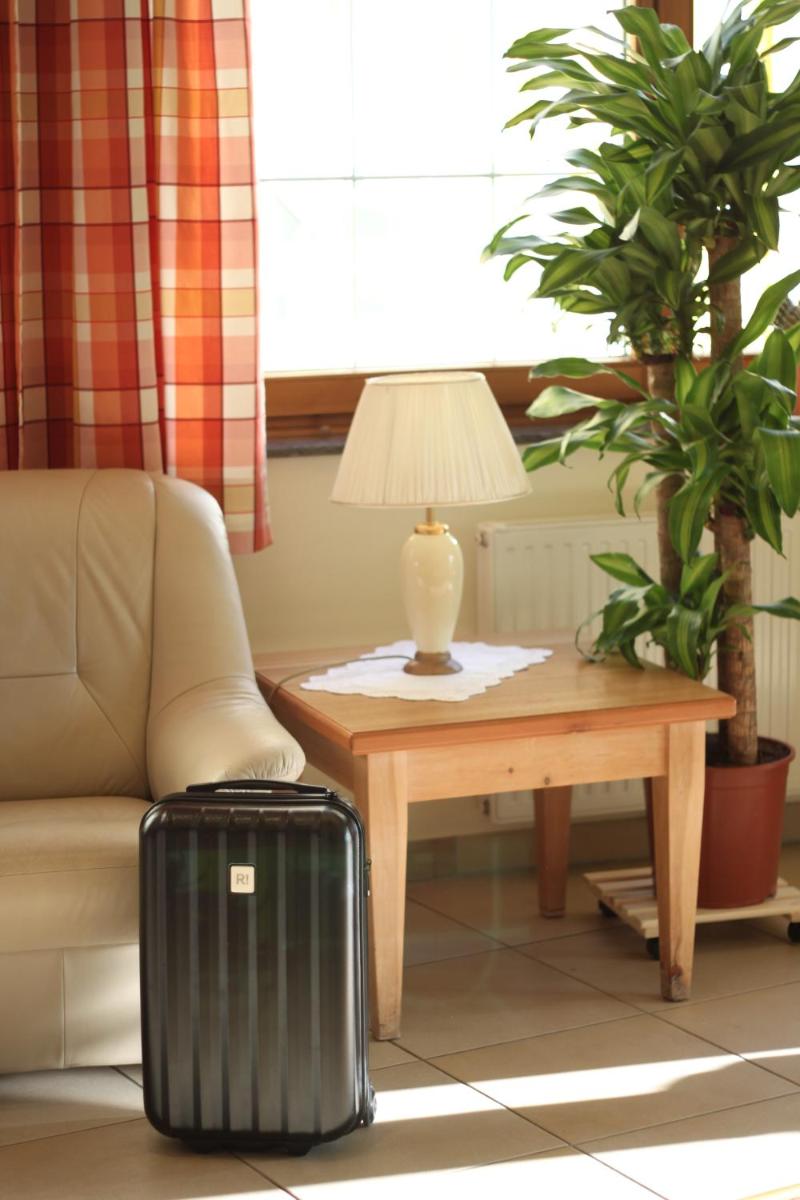 Airport-Hotel Fortuna - Housity
