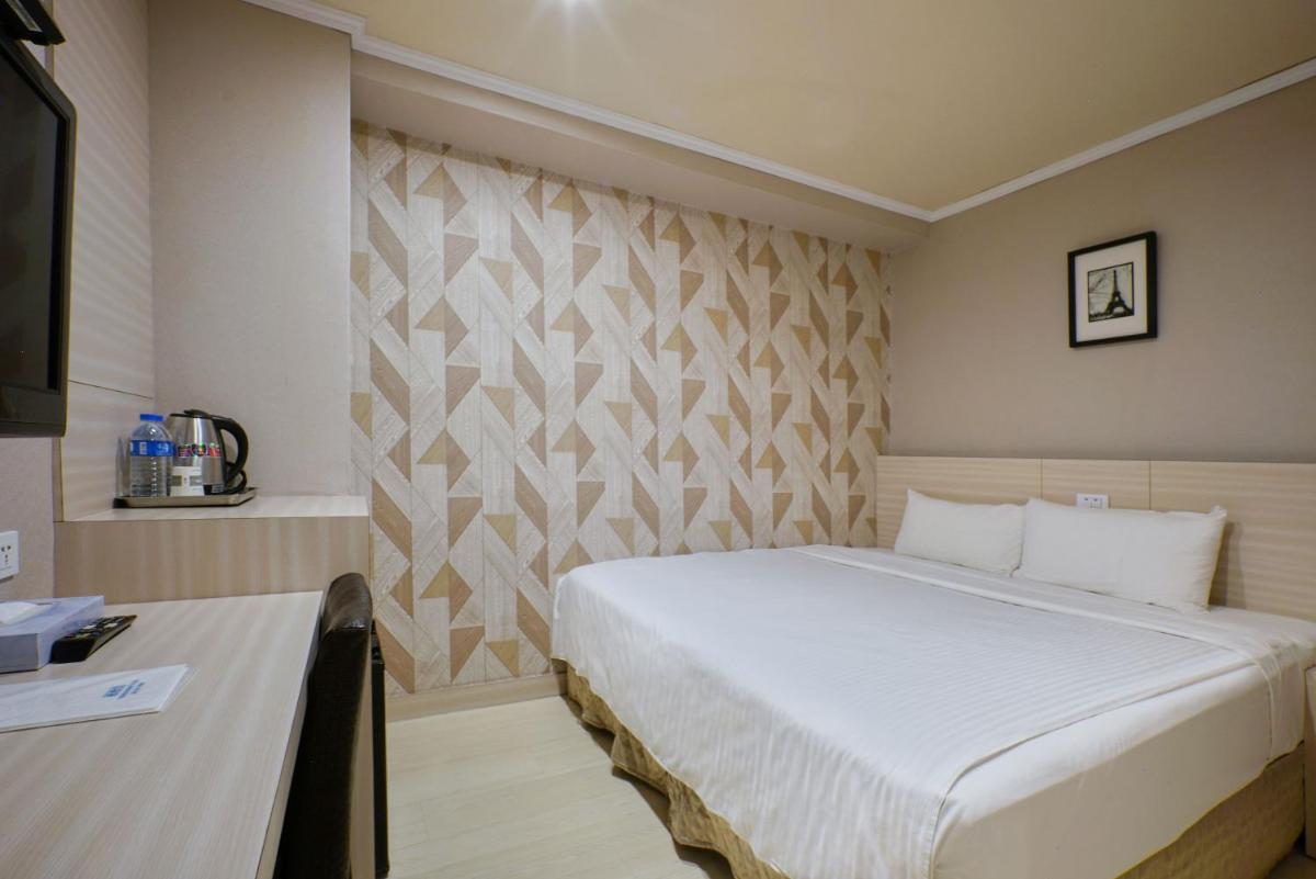 Golden Stone Hotel - Hizvo