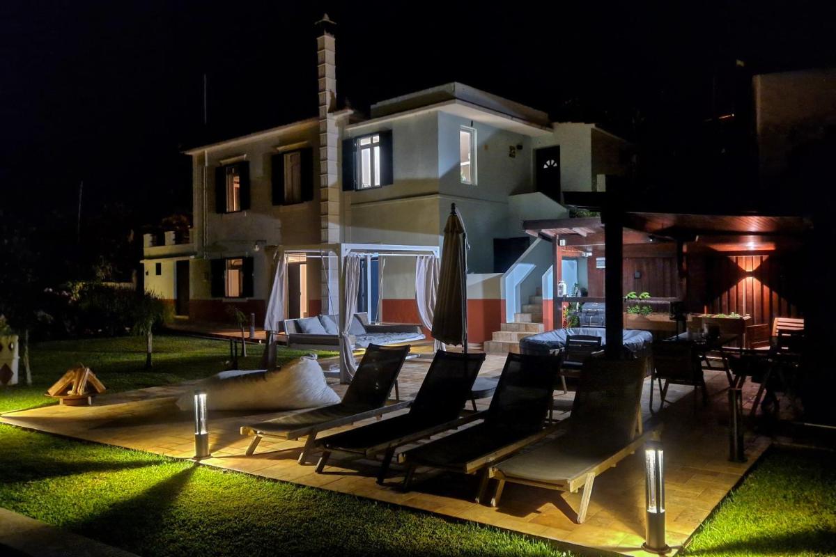 Villa Santa Madalena, a Home in Madeira - Housity