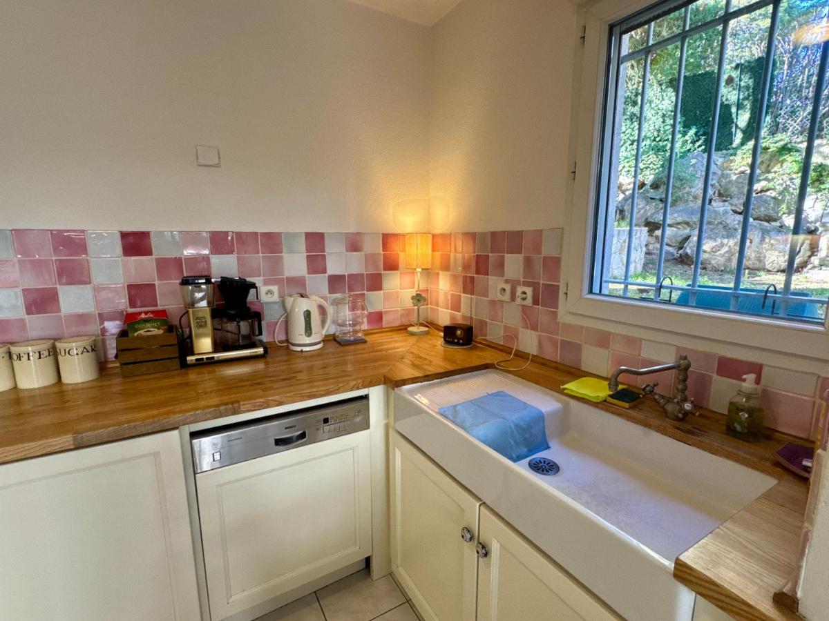 Villa Soraya Nice - Sunny appartment Cote d'Azur with large garden - Hizvo