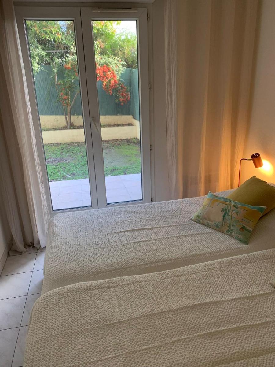 Villa Soraya Nice - Sunny appartment Cote d'Azur with large garden - Hizvo