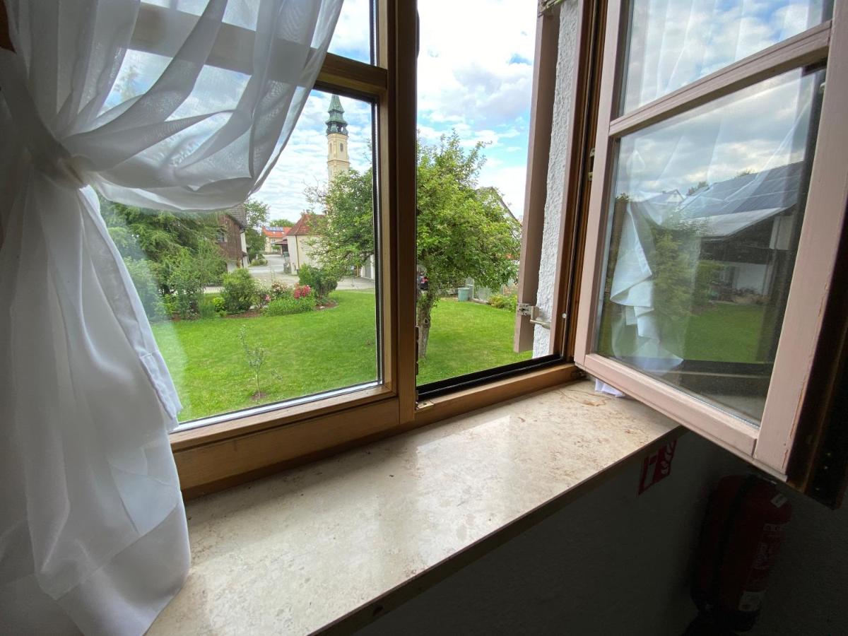 Hotel zur Ulme - Housity