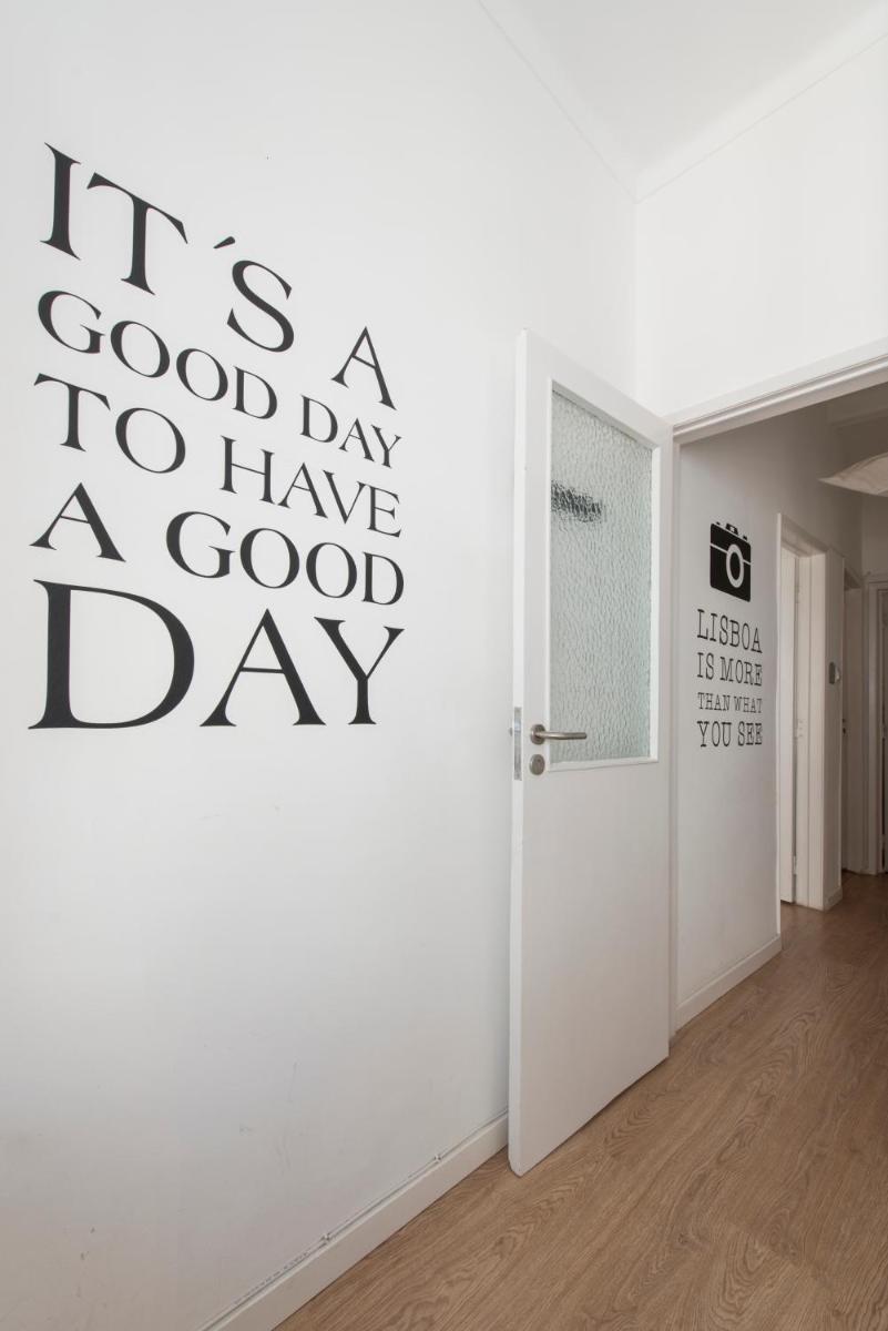 Lisbon Apartment Bairro Alto - Bica 3 - Housity