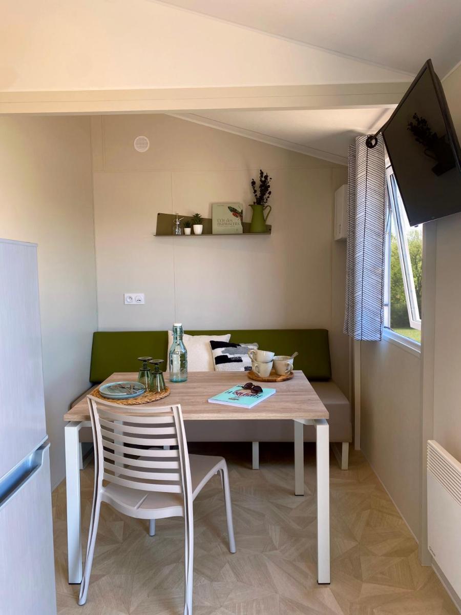 Camping Le Solitaire du Lac - Housity