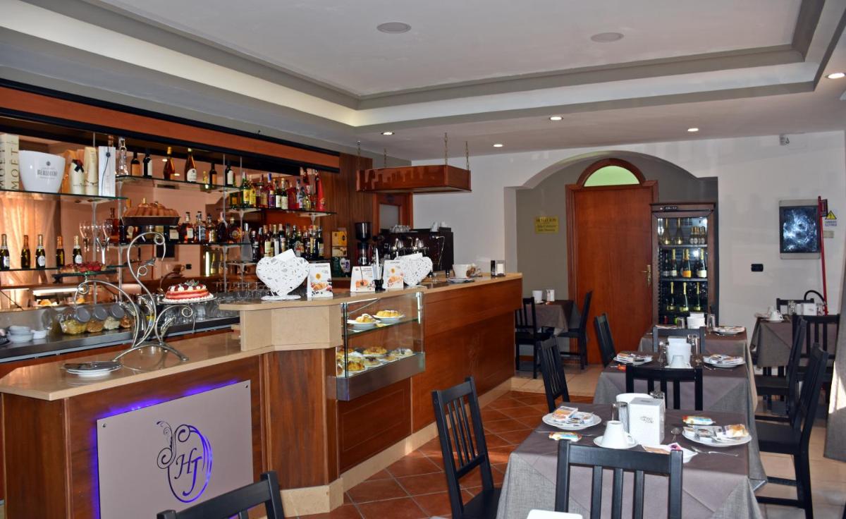 Hotel Joy - Housity