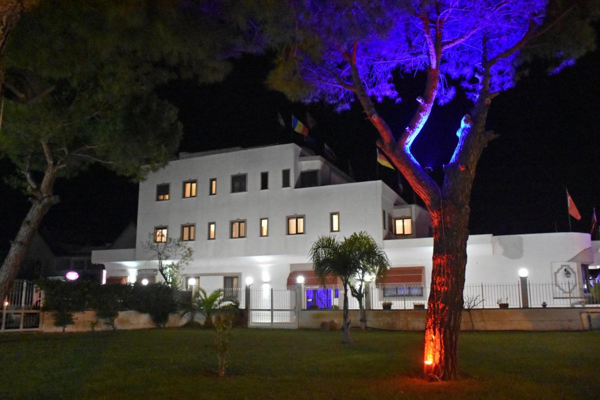 Hotel Joy - Housity