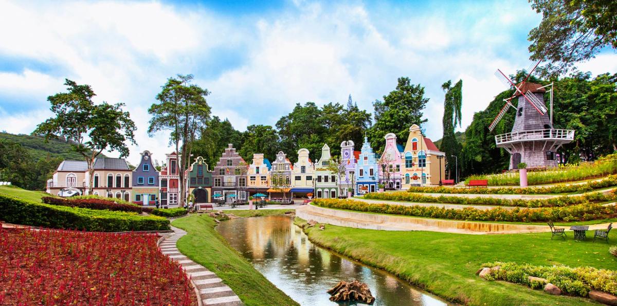 Brookside Valley Resort - Housity