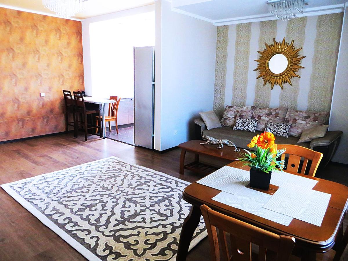 Bishkek House Apartament 2 - Housity