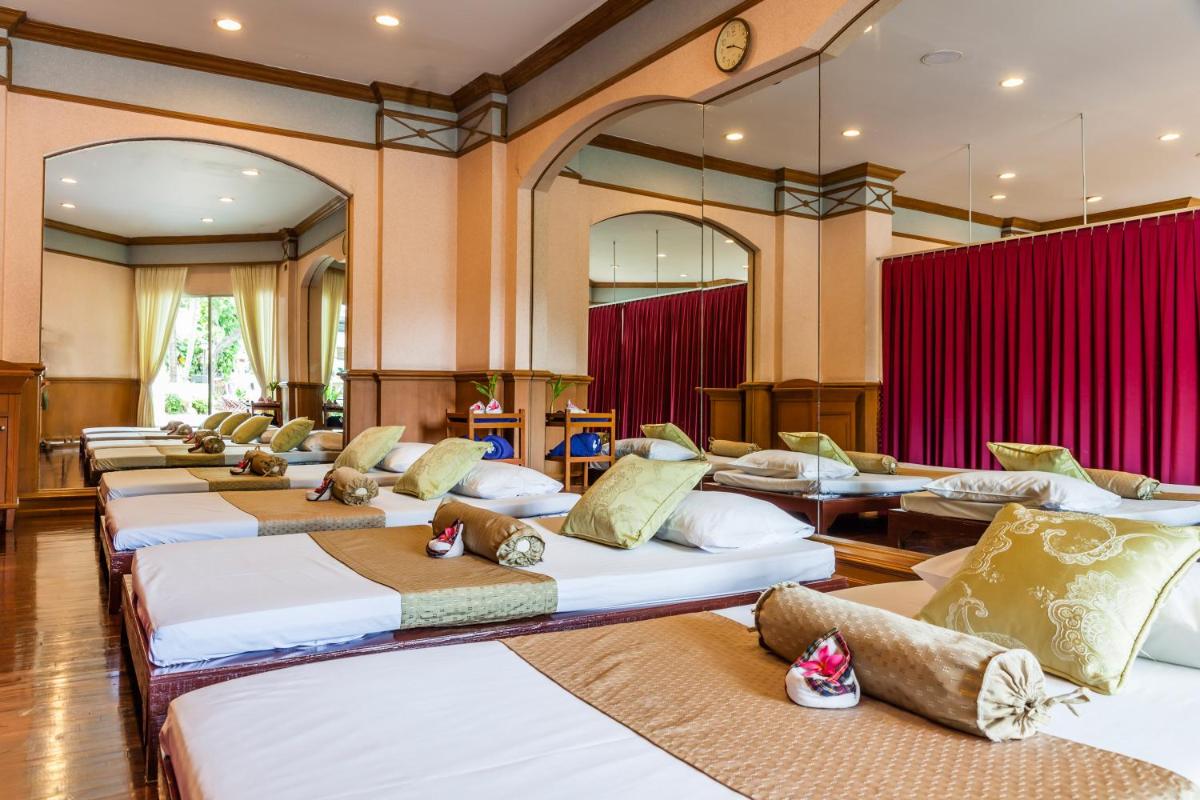 Cholchan Pattaya Beach Resort - SHA Extra Plus - Housity
