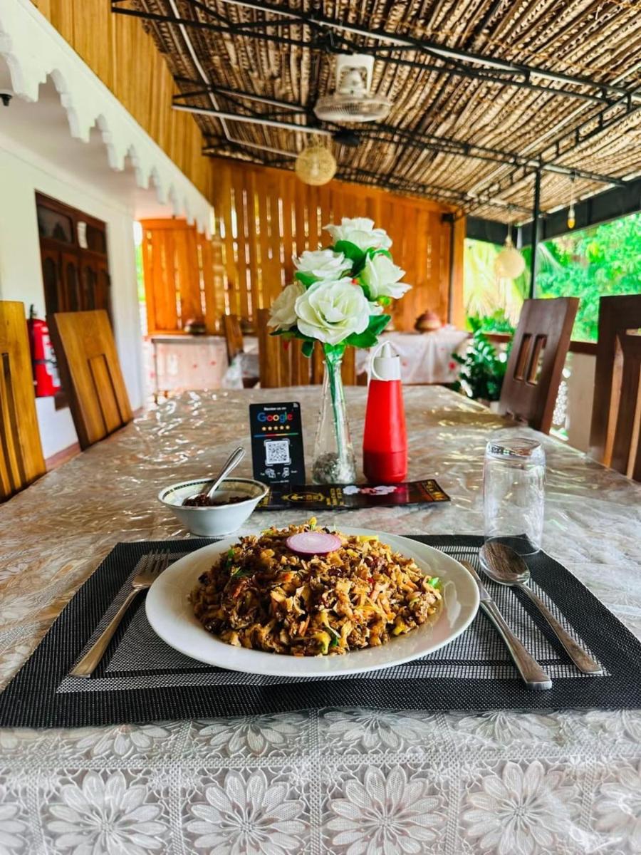 Thisha Hotel & Restaurant - Housity