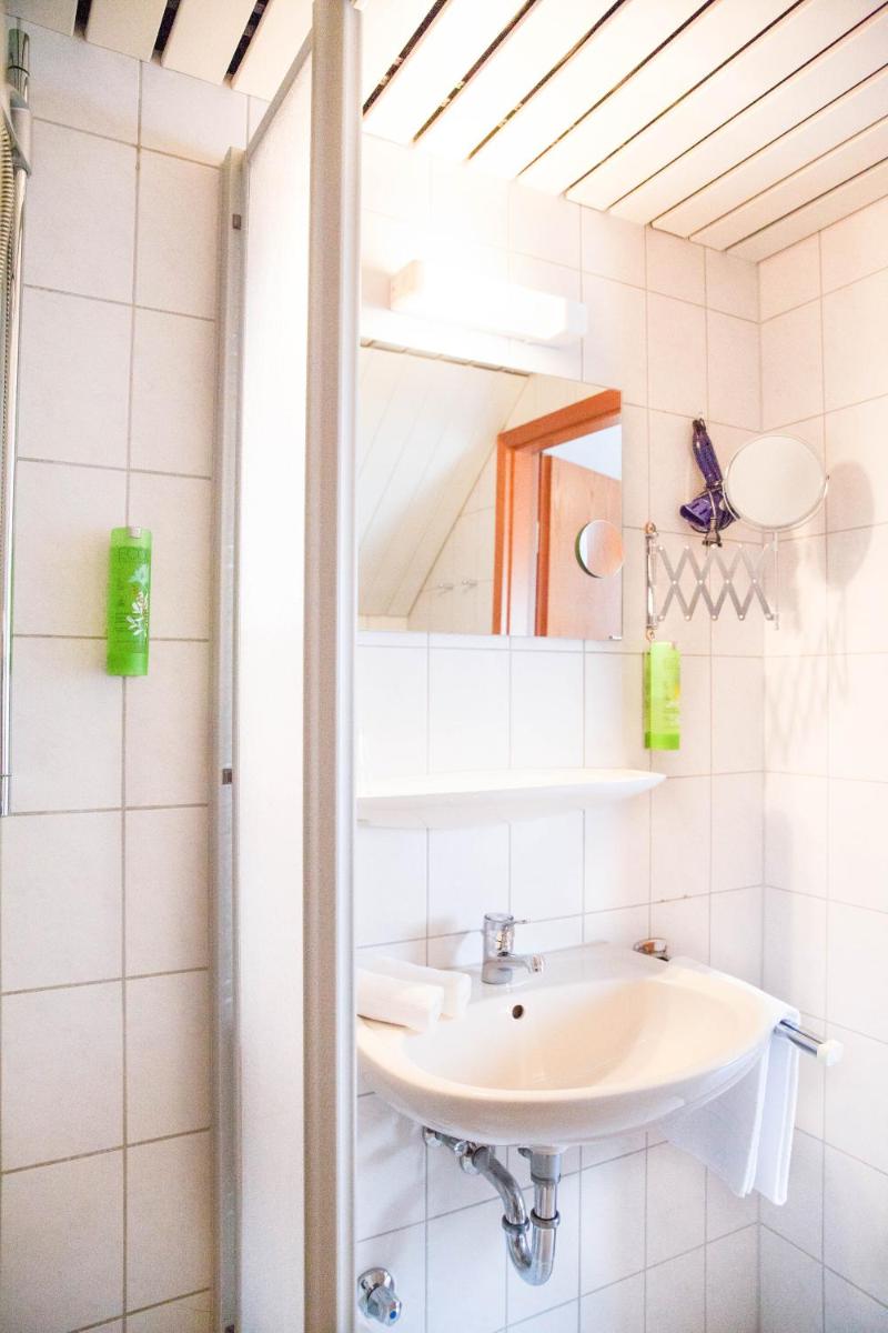 Hotel Am Meilenstein - Housity